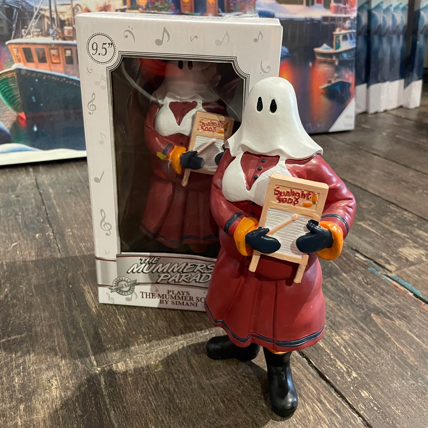 Musical Mummer 9.5" Playing the Wash Board