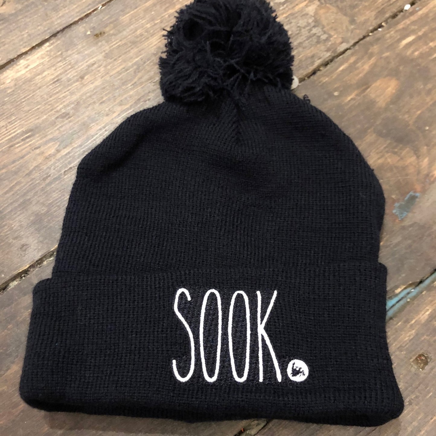Sook Pom Toque