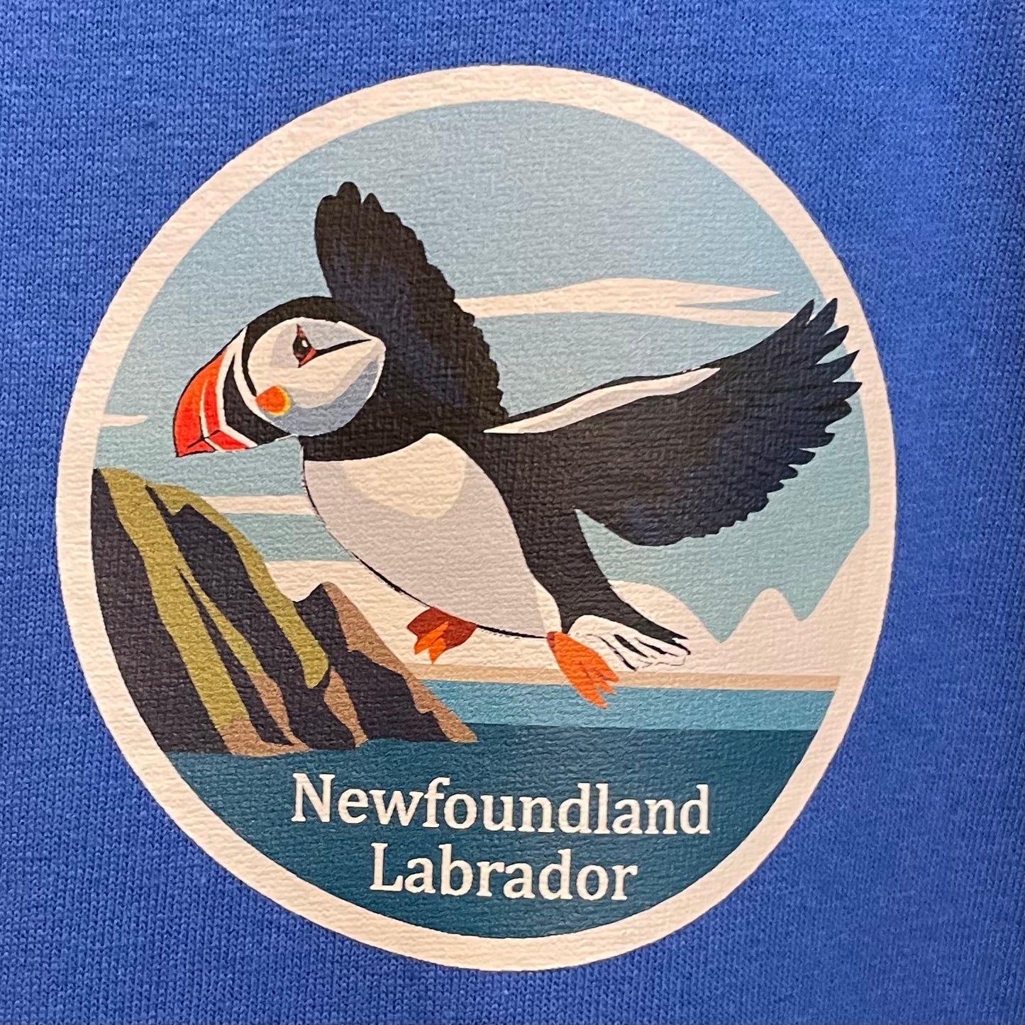 T-Shirt, Left Chest Design with a flying Puffin