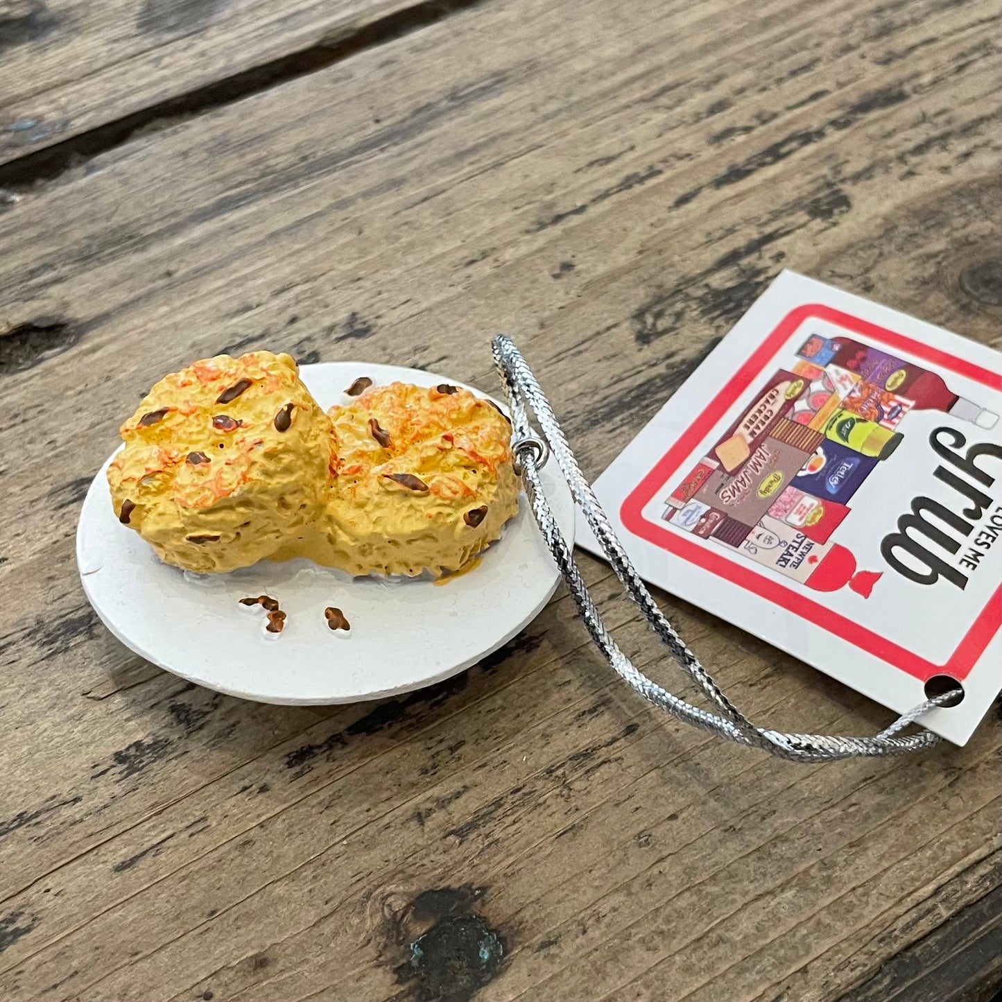 NL Faves Tree Ornament, Raisin Tea Buns!