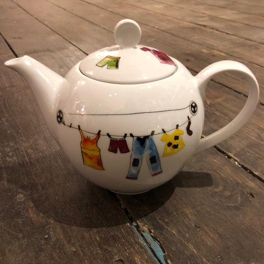 Clothesline Tea Pot Large