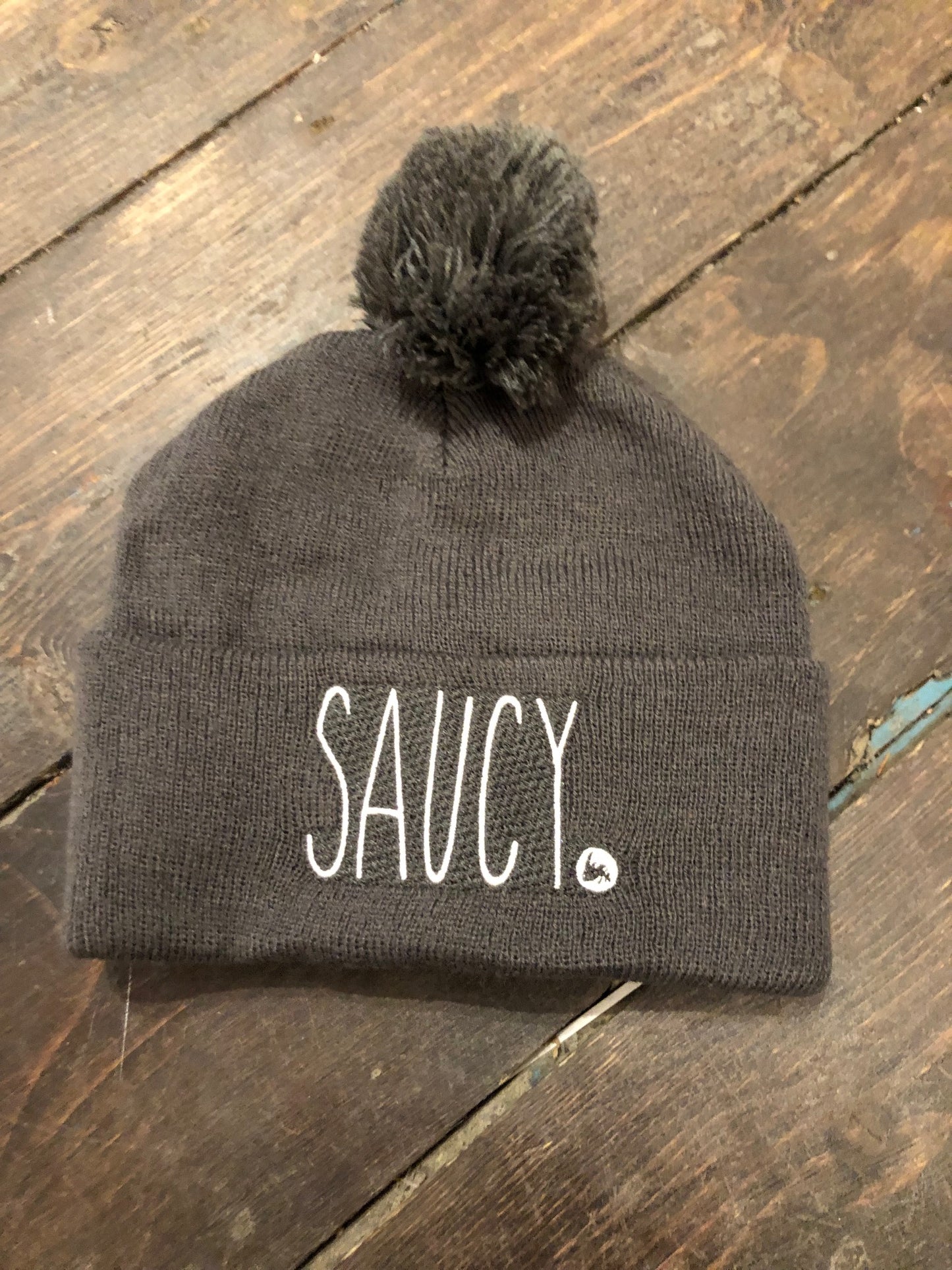 NL-247908, Pom Pom Toque, Saucy